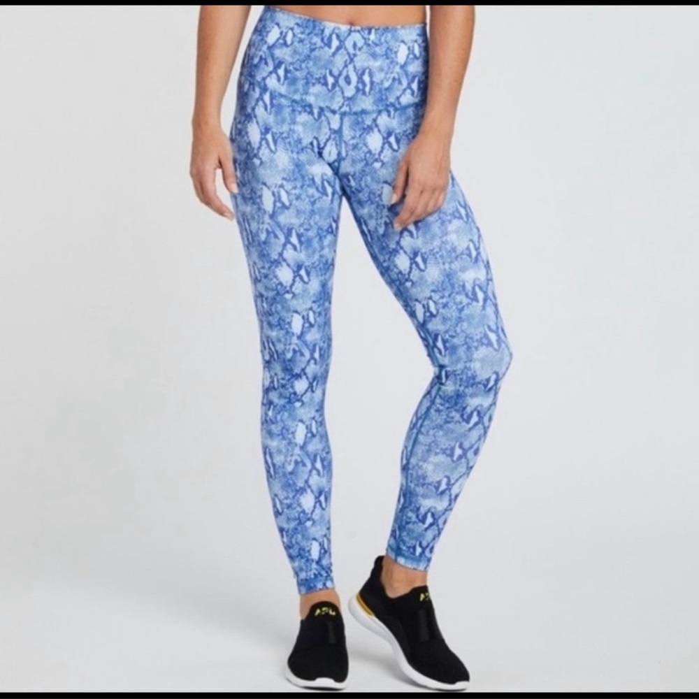 DYI- soul cycle leggings. Never worn. Super cute. Size small.